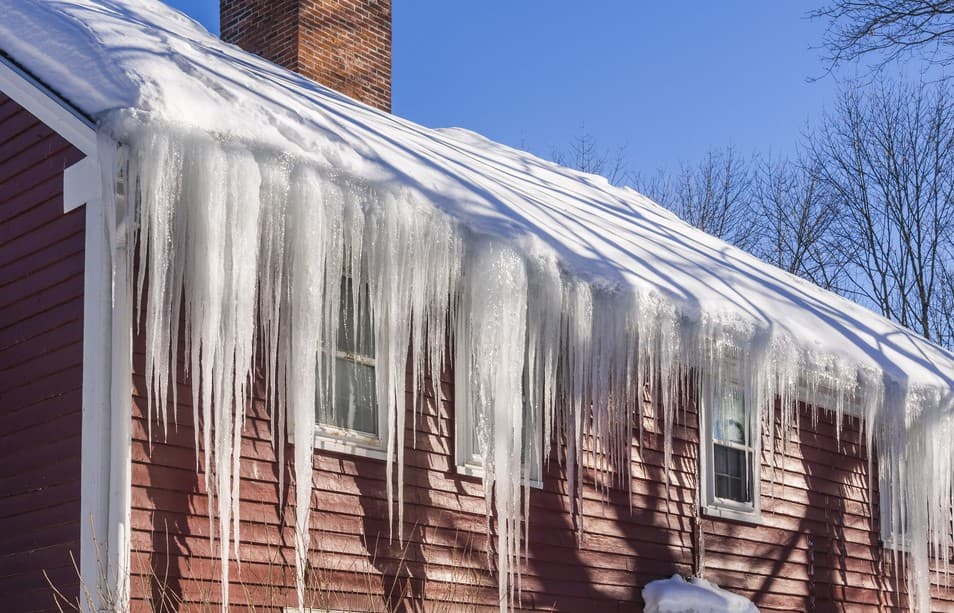 The Hidden Link Between Insulation and Ice Dams: Expert Guide
