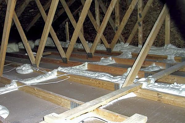 Keeping Cool: The Benefits of Air Sealing to Beat the Summer Heat